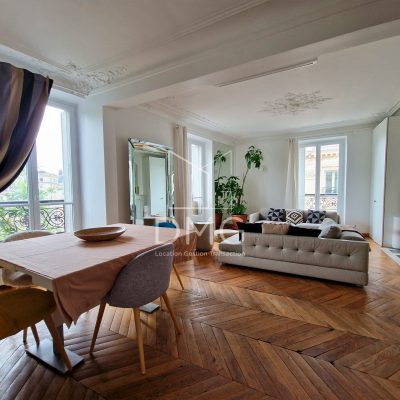 photo1
